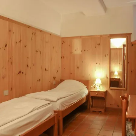 Carlo B Garten Eg Apartamento *